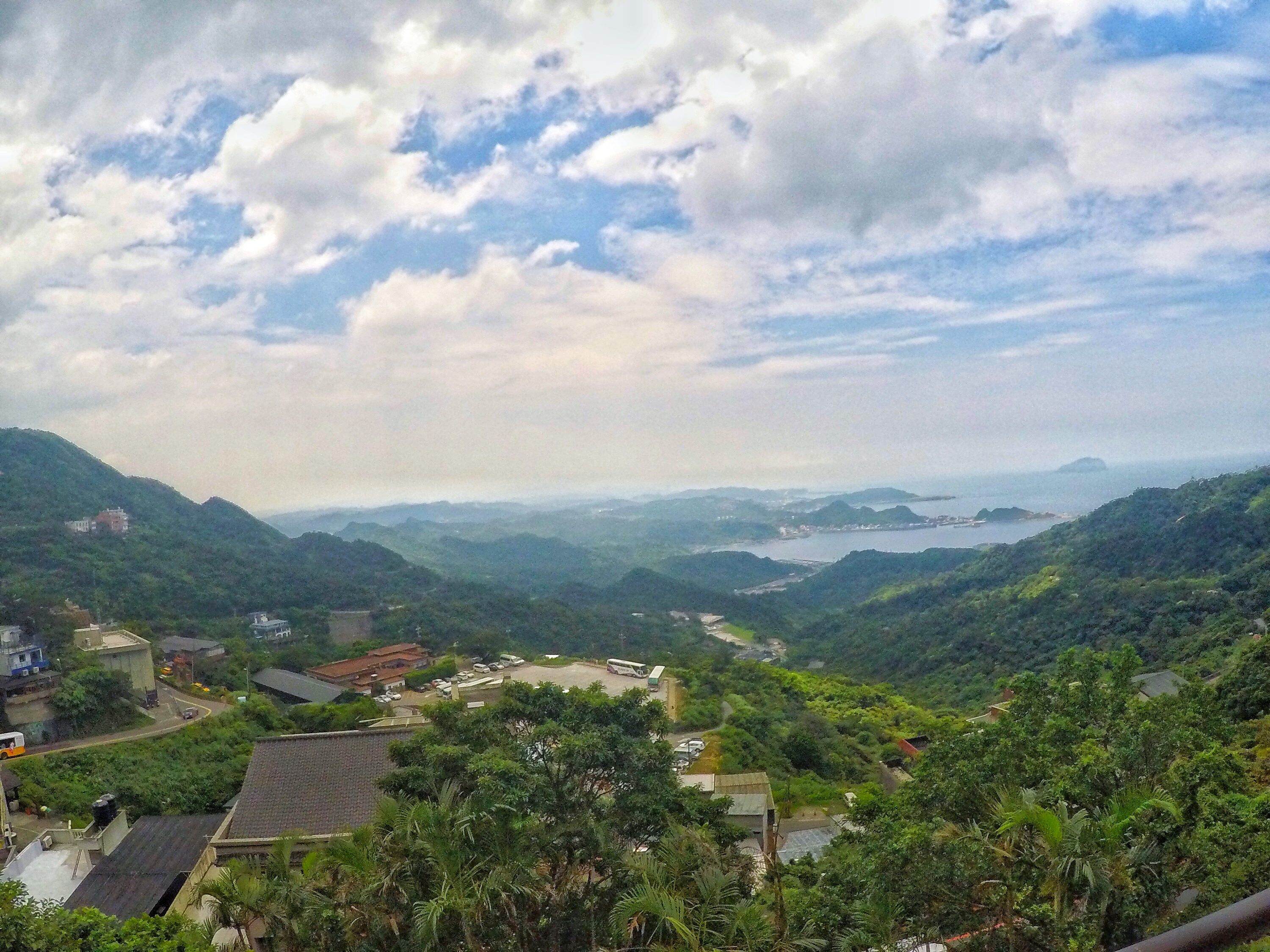 DCIM100GOPROGOPR7550.